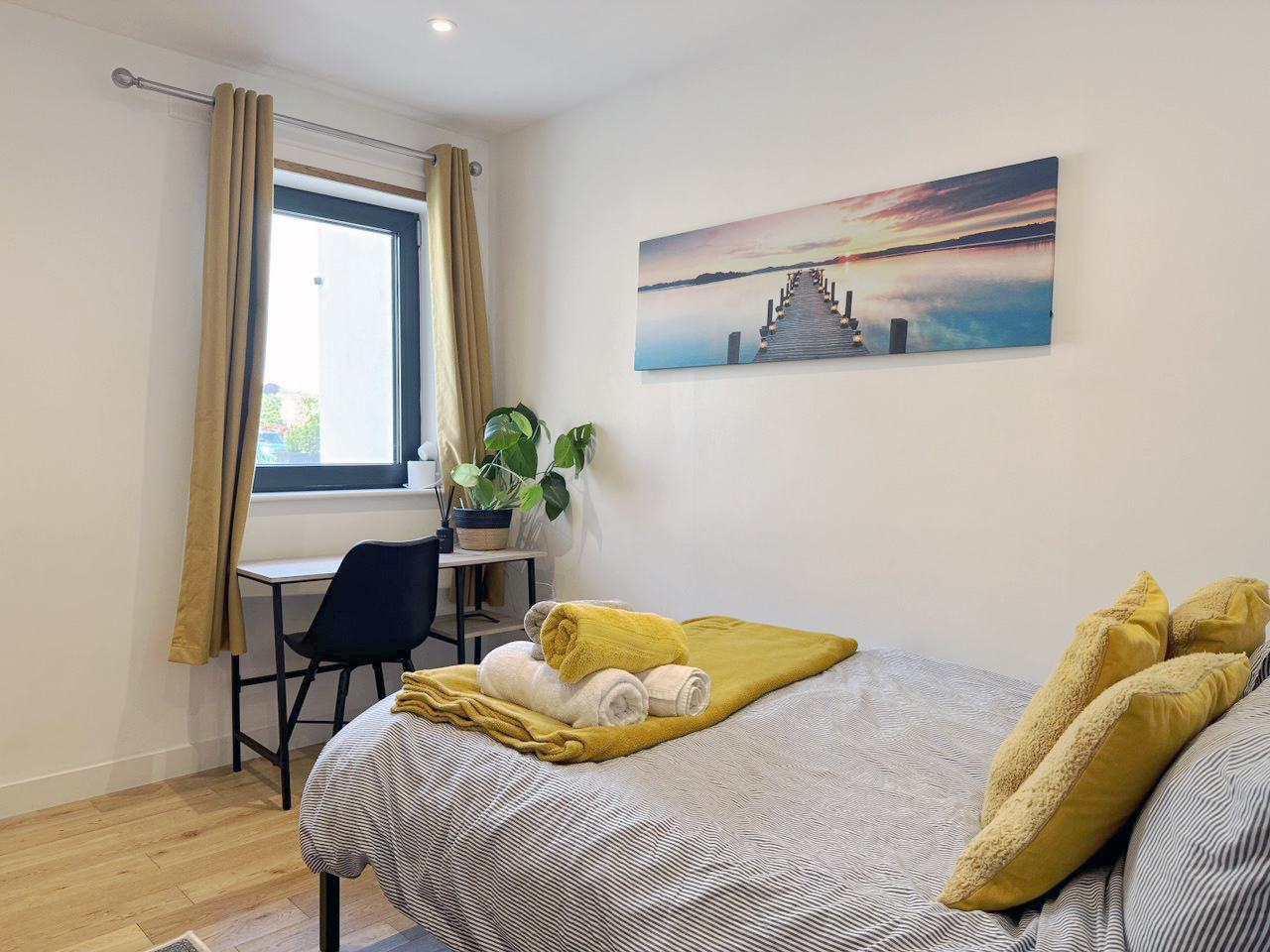 Lower bedroom